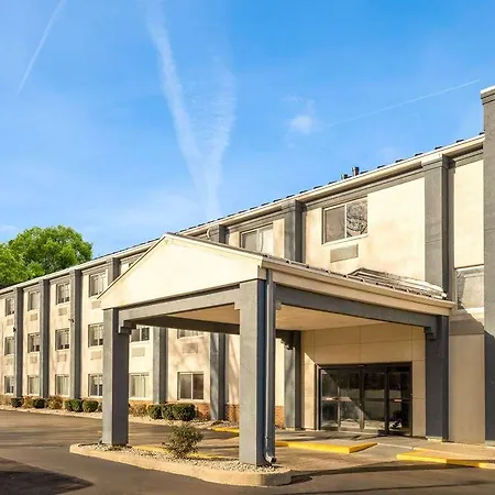 Americinn Woodstock Il