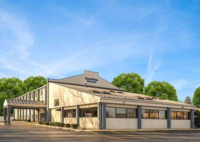 Hotel Americinn Il Woodstock
