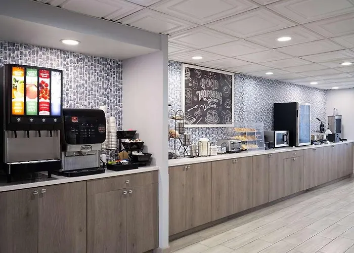 Americinn Il Hotel Woodstock