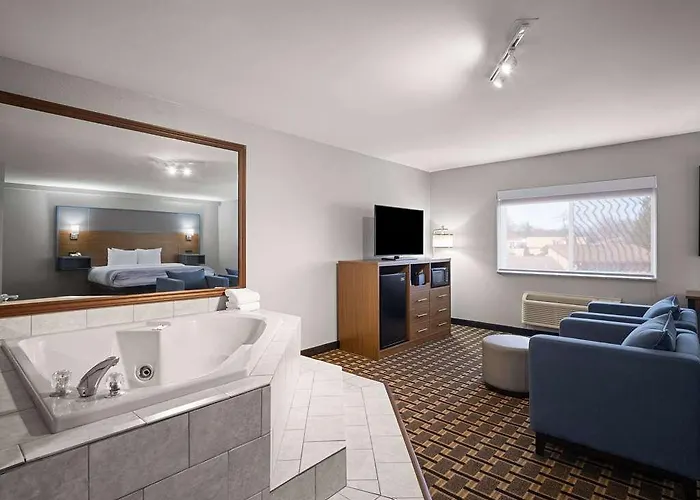 Americinn Il Hotel Woodstock
